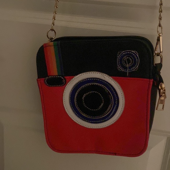 This is another purse that I was given❤️. Its like a camera kind of. - Picture 2 of 2